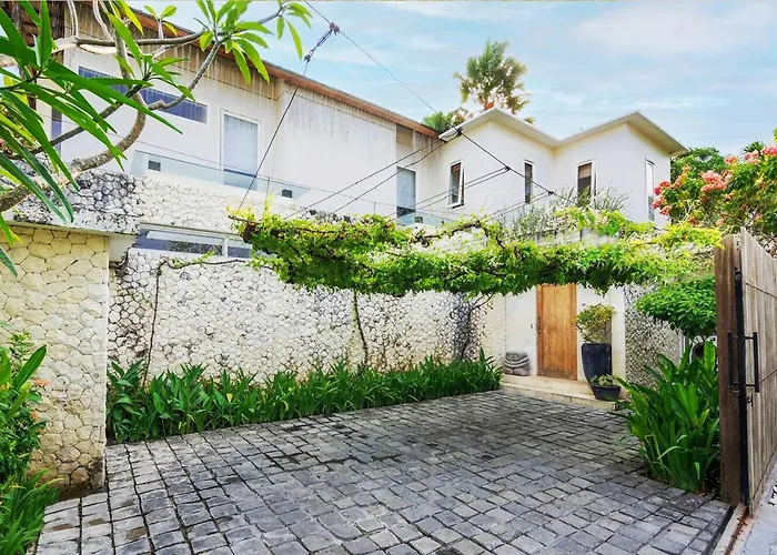 Bali Canggu Luxury Beachfront Villa Villa