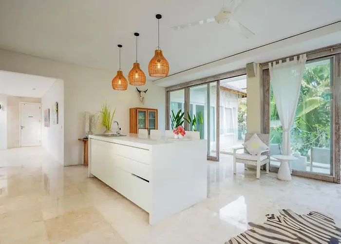 Villa Bali Canggu Luxury Beachfront Villa Canggu