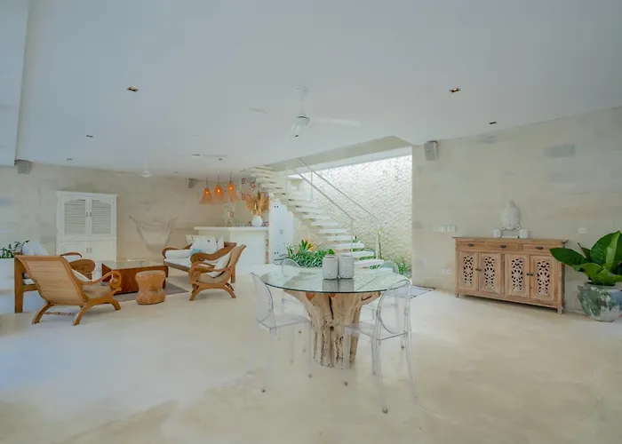 Villa Bali Canggu Luxury Beachfront Villa
