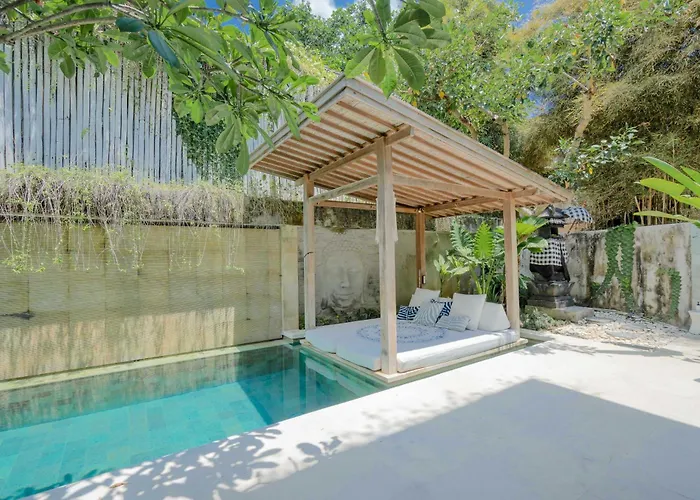 Villa Bali Canggu Luxury Beachfront Villa *