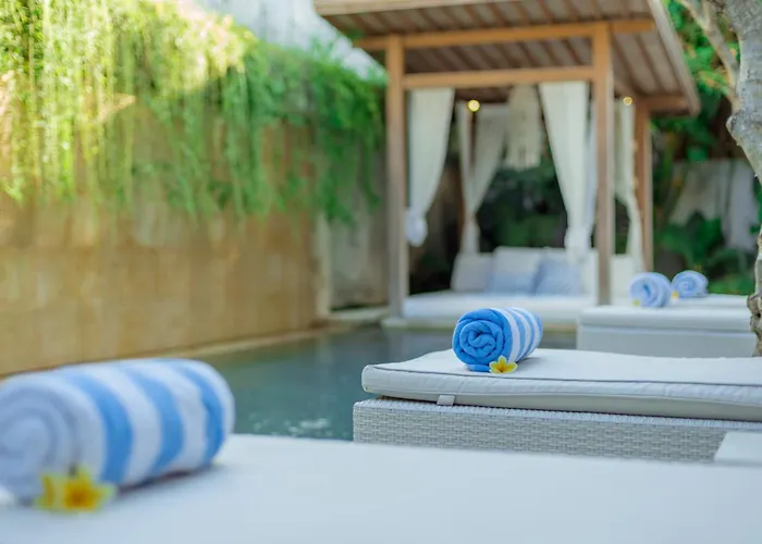 Bali Canggu Luxury Beachfront Villa