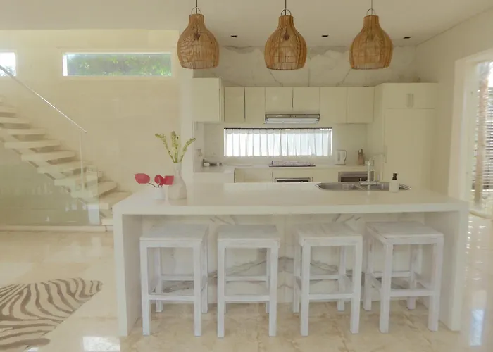 Villa Bali Canggu Luxury Beachfront Villa