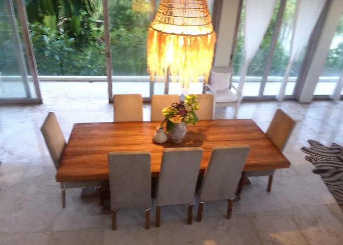 Bali Canggu Luxury Beachfront Villa Villa