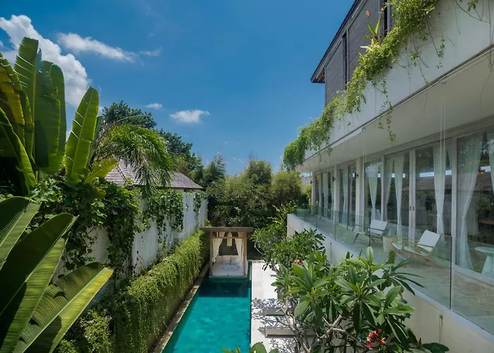 Villa Bali Canggu Luxury Beachfront Villa